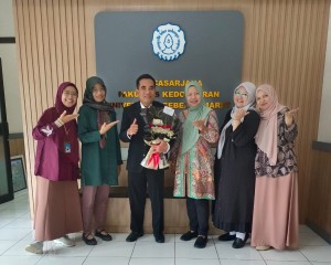 Dr. Jauhari telah menyelesaikan Studi Doktoralnya dan resmi mendapat gelar doktor di UNS